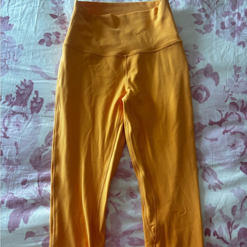 Lululemon’25in leggings